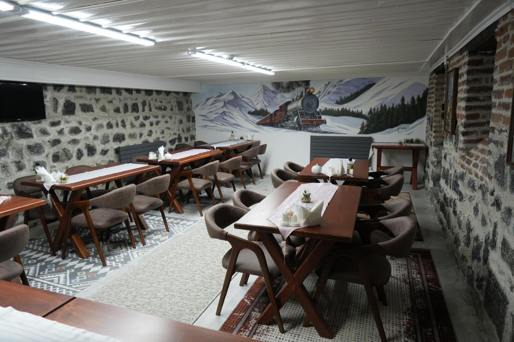 Mihman Konak Hotel Kars Exterior foto