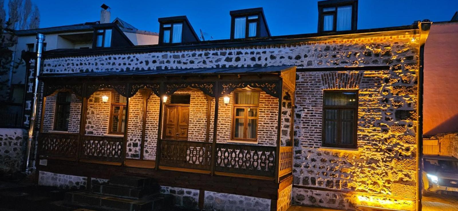 Mihman Konak Hotel Kars Exterior foto