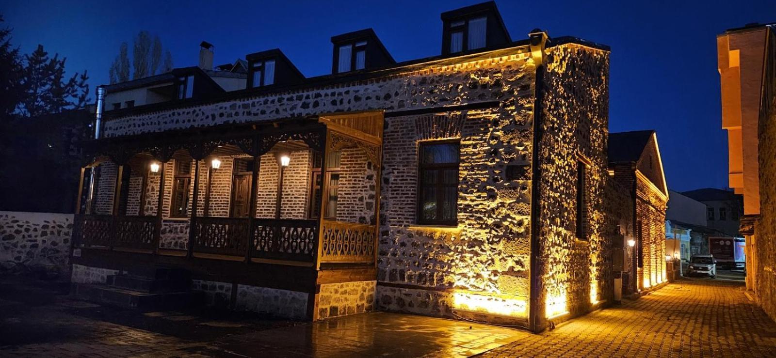 Mihman Konak Hotel Kars Exterior foto