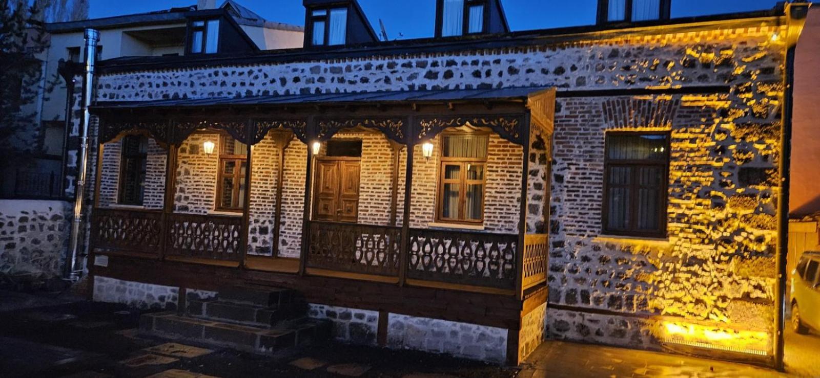 Mihman Konak Hotel Kars Exterior foto