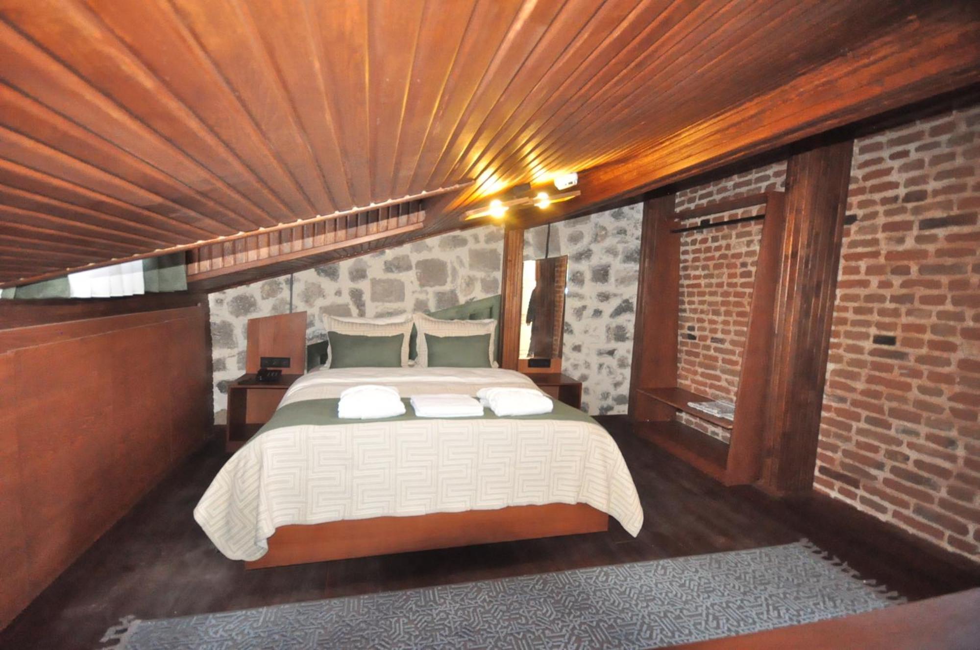 Mihman Konak Hotel Kars Exterior foto